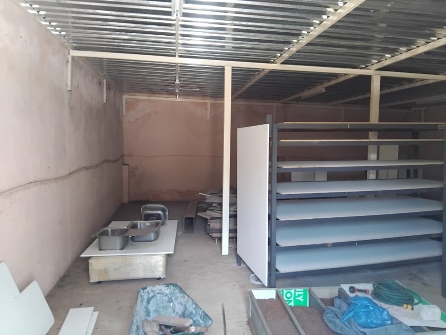 2 Bedroom Property for Sale in Tlhabane West North West